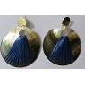 Boucles coque de nacre et raphia