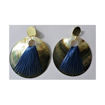 Boucles coque de nacre et raphia