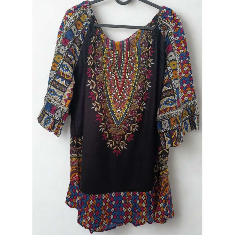 Tunique exotique noire