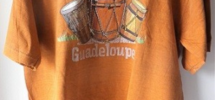 Tee- shirt